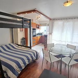 Cosy 33 M² Limite Lyon. Parking Privatif. Appartement