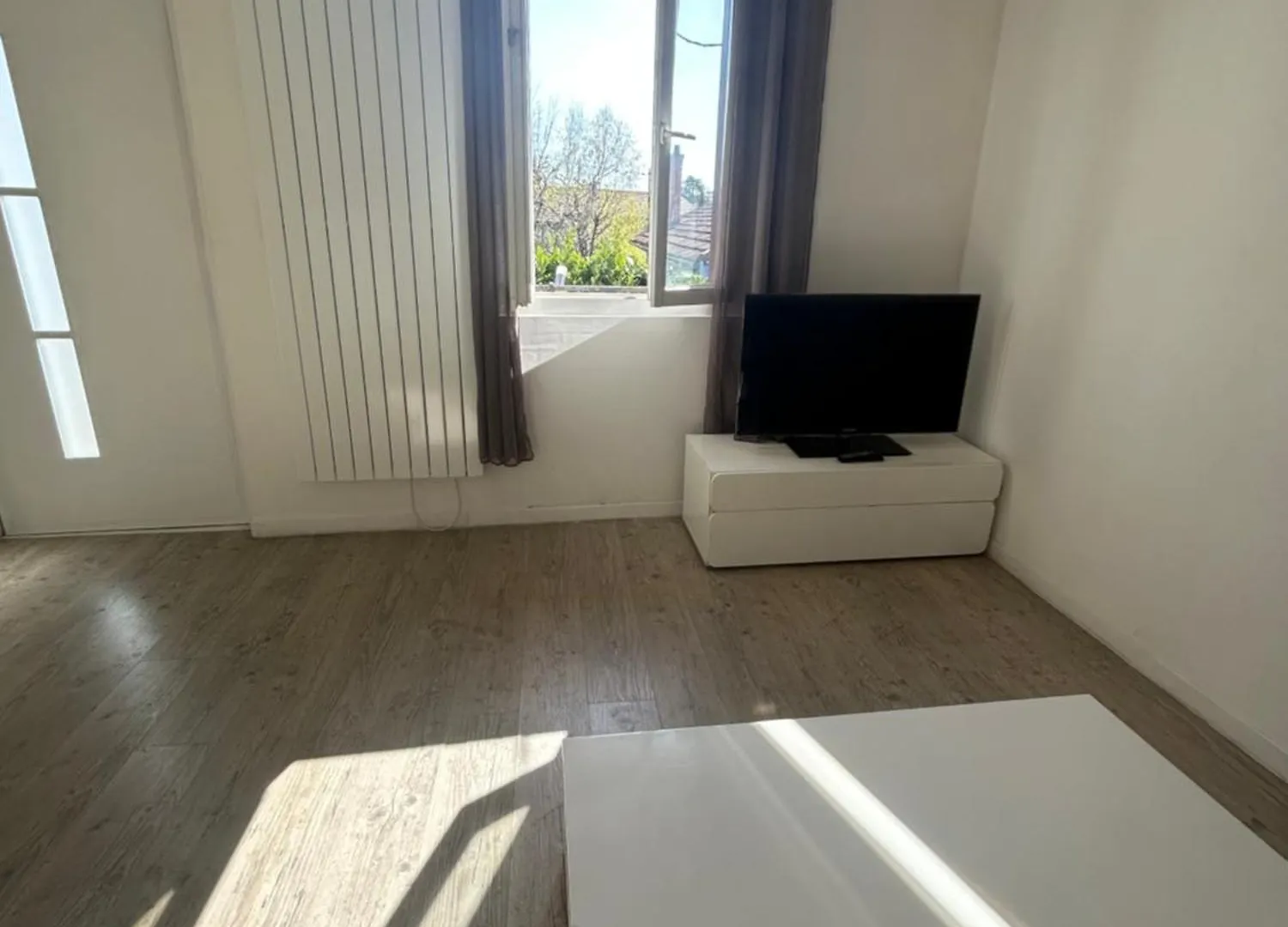 Studio Cosy Lyon Bron 0*,  France